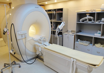 MR,MRI사진(응급센터 및 본관 각1대)