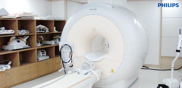 MRI (Achieva 3.0 Tesla)