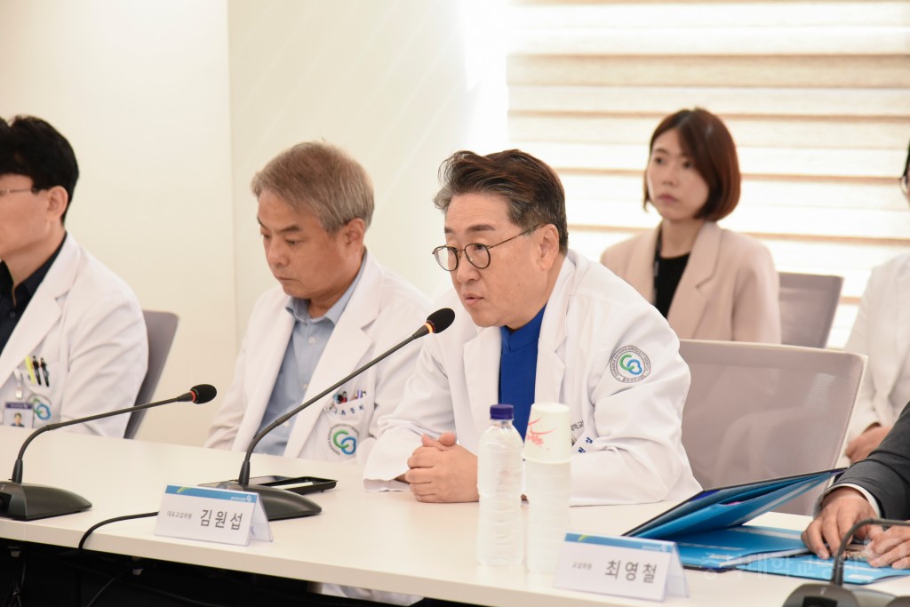 임금 및 단체협약 조인식