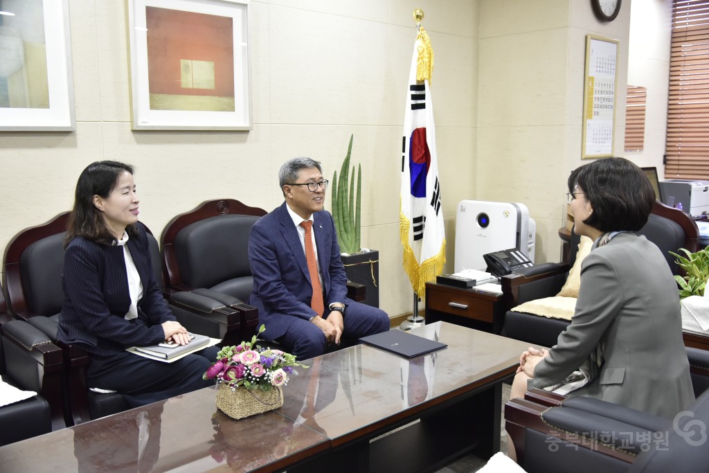 제14대 한헌석 병원장 임명장 수여