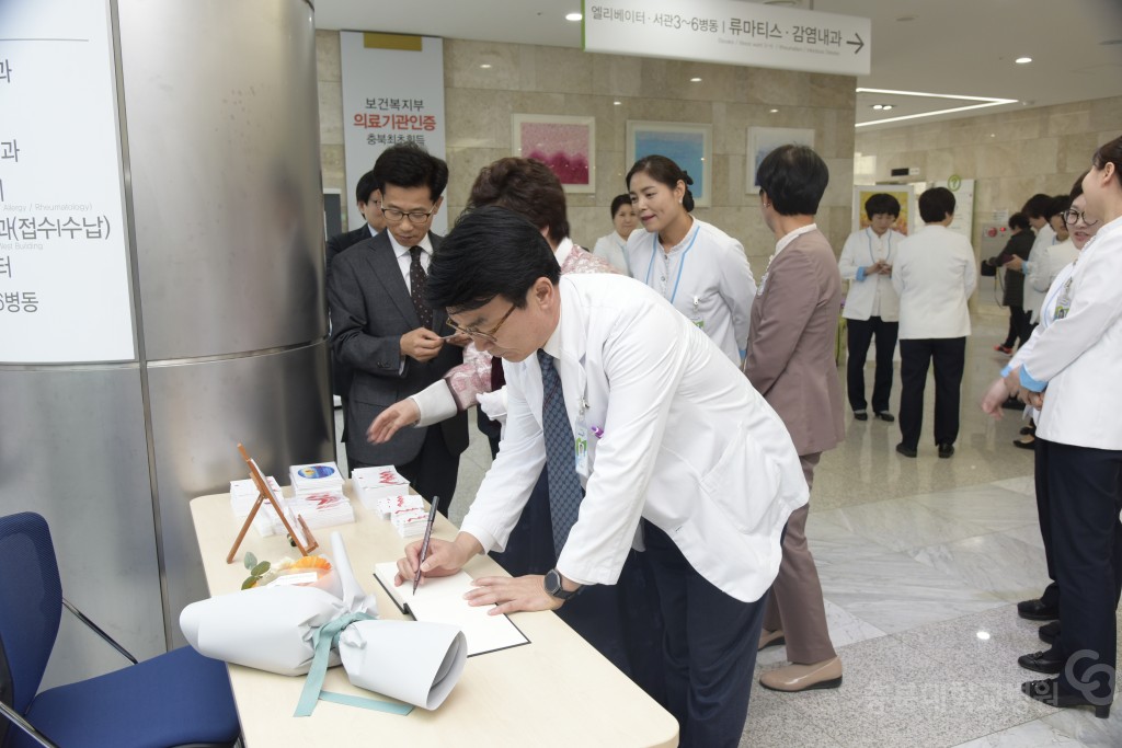 김은숙작가 전시오픈