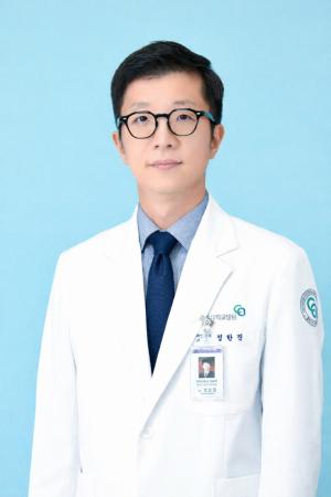정한진의사 사진