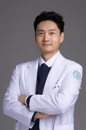 이효열의사 사진